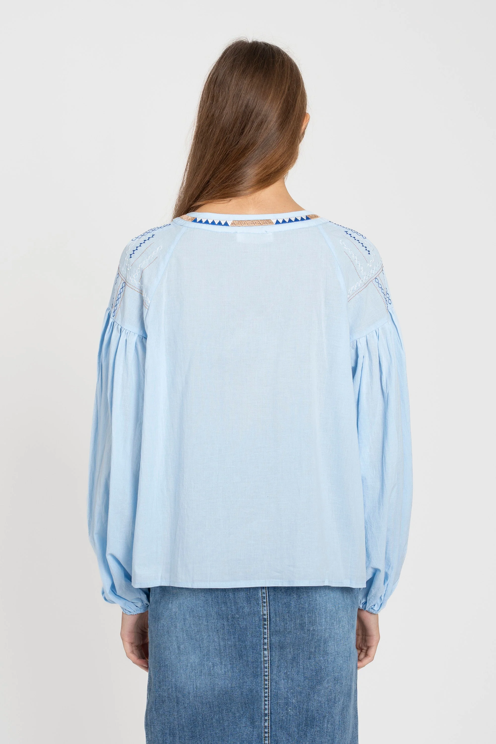 BLUSA ARMONIAS PREMIUM BORDADOS - Image 5