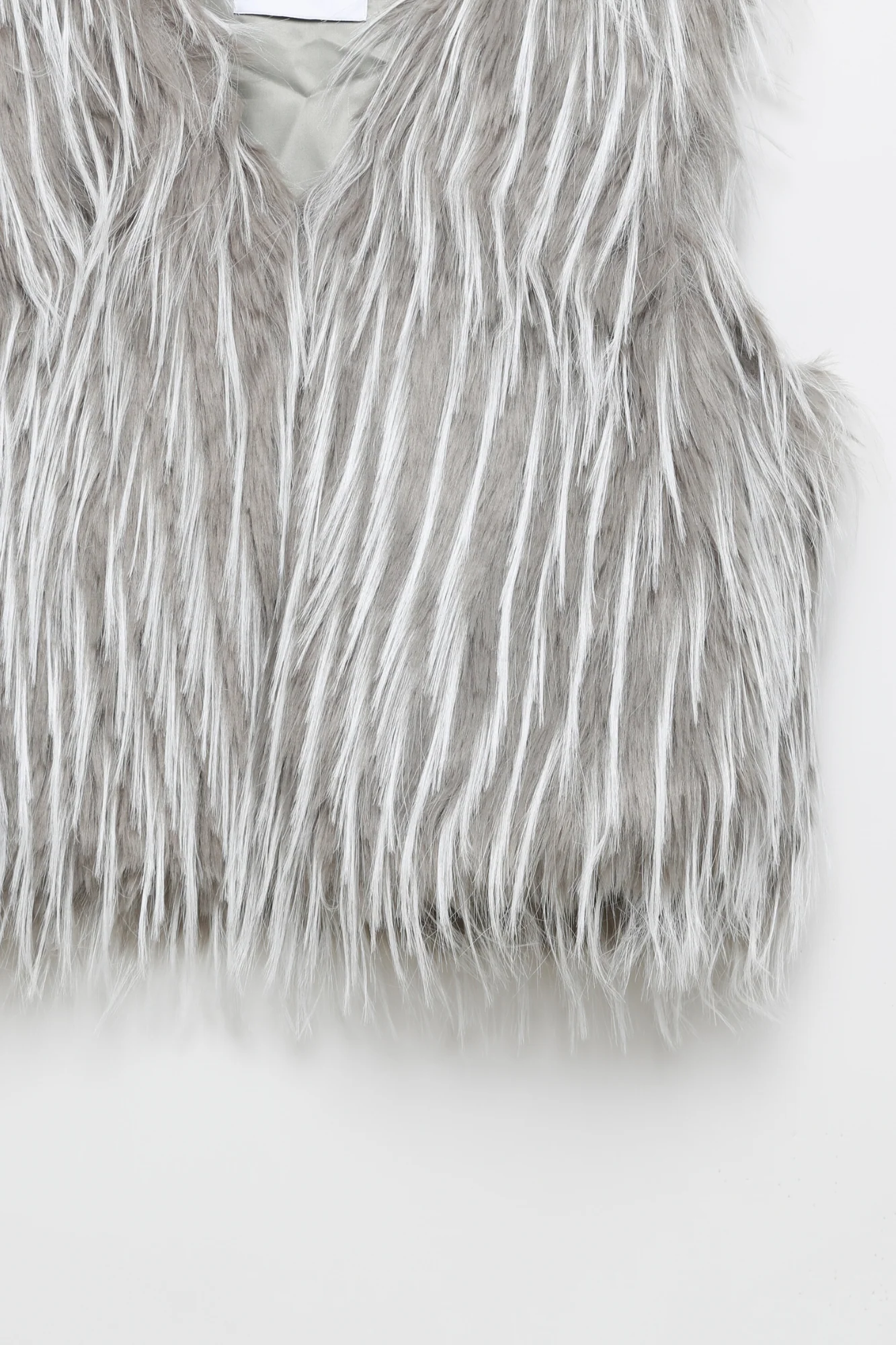 CHALECO VICTORIA PELOS - Image 6