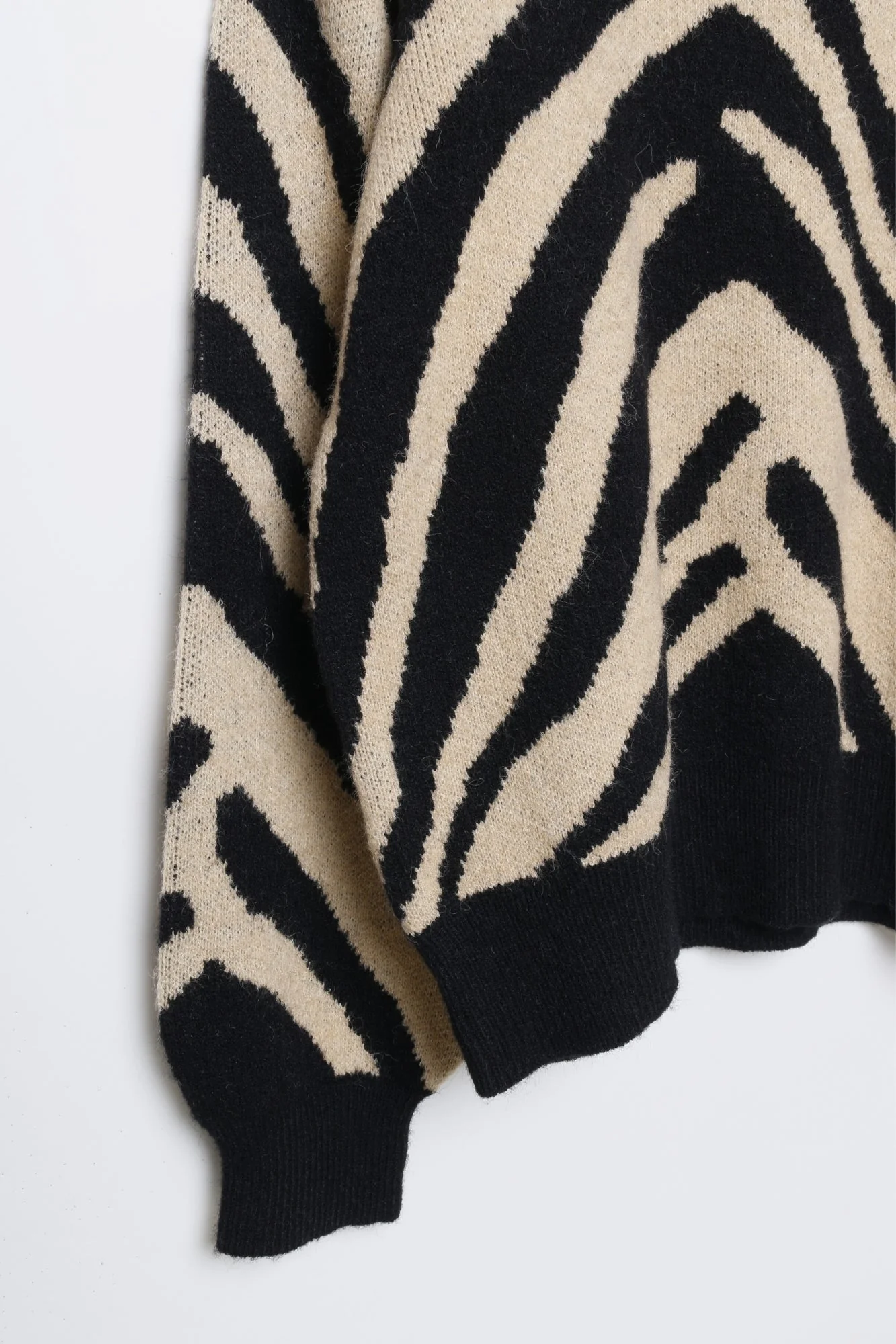 JERSEY ARMONIAS ANIMAL PRINT - Image 2