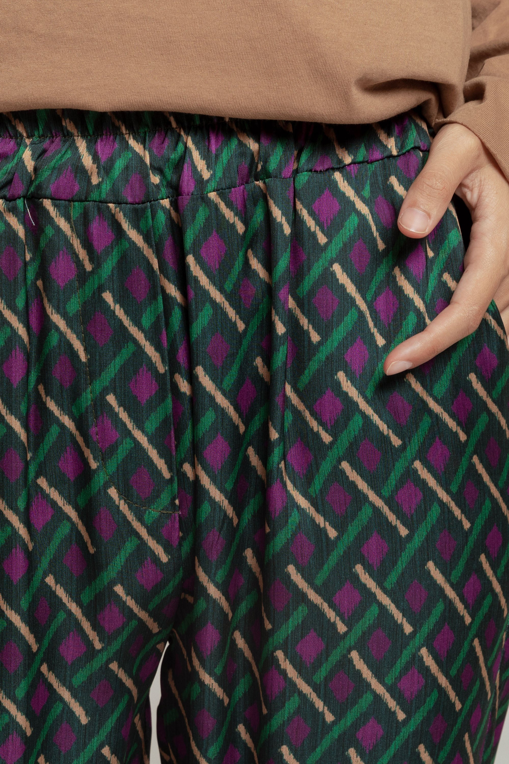 PANTALÓN MASSIMA GRAZIA SATINADO - Image 9