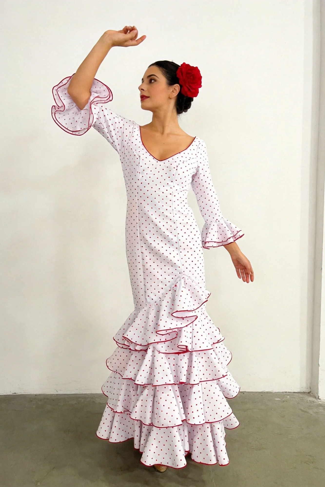 TRAJE DE FLAMENCA LOLITA LUNARES PEQUEÑOS - Image 10