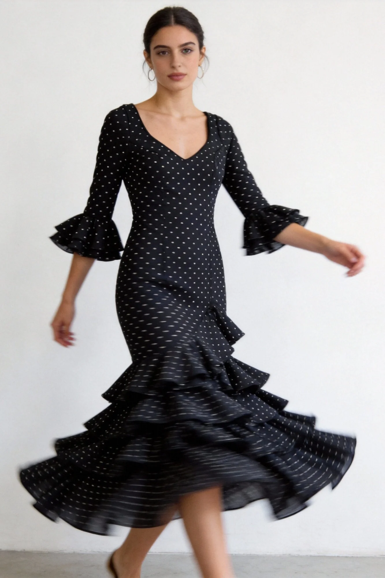 TRAJE DE FLAMENCA LOLITA LUNARES PEQUEÑOS - Image 7