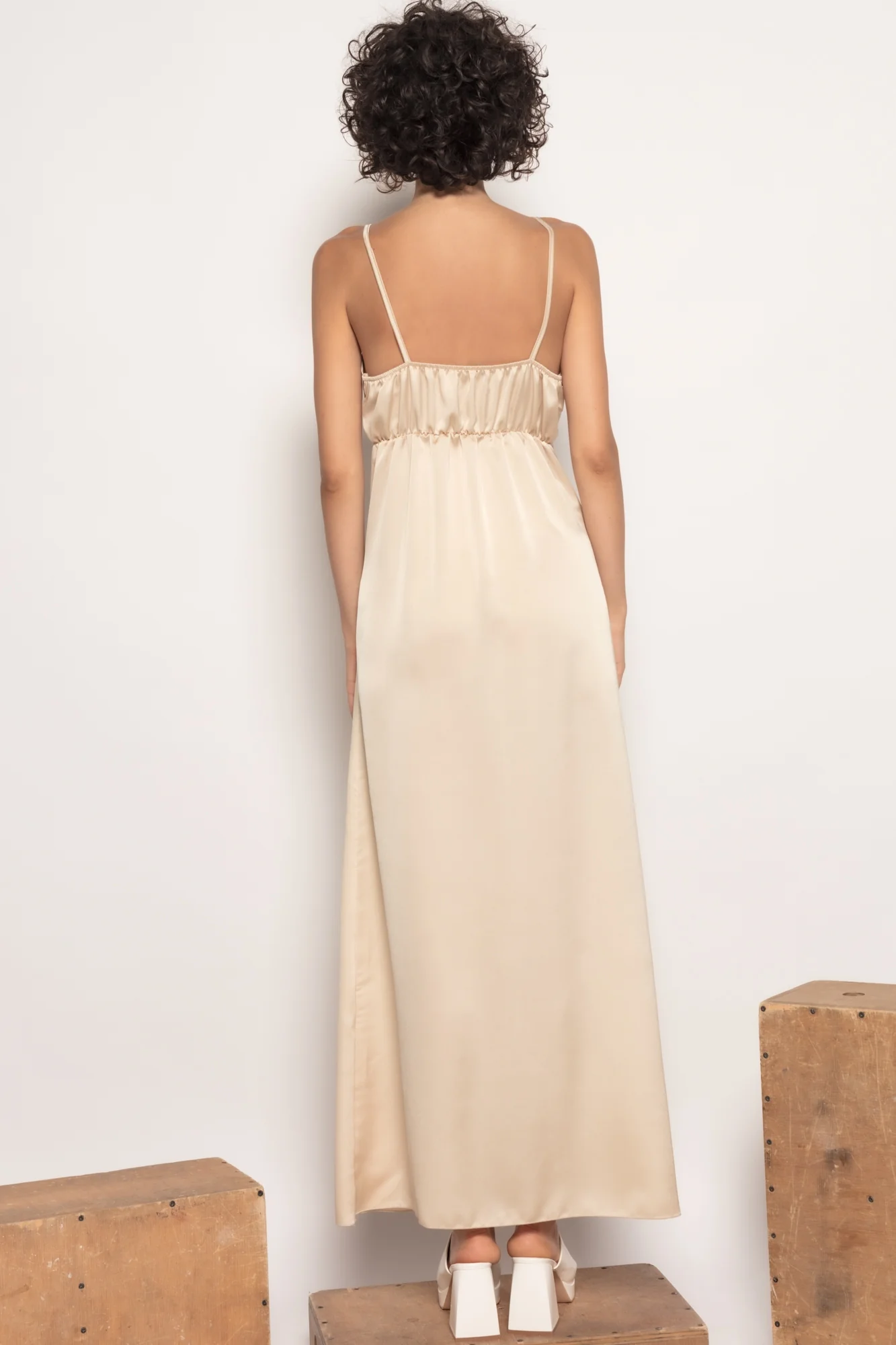 VESTIDO ARMONIAS TIRANTES - Image 9