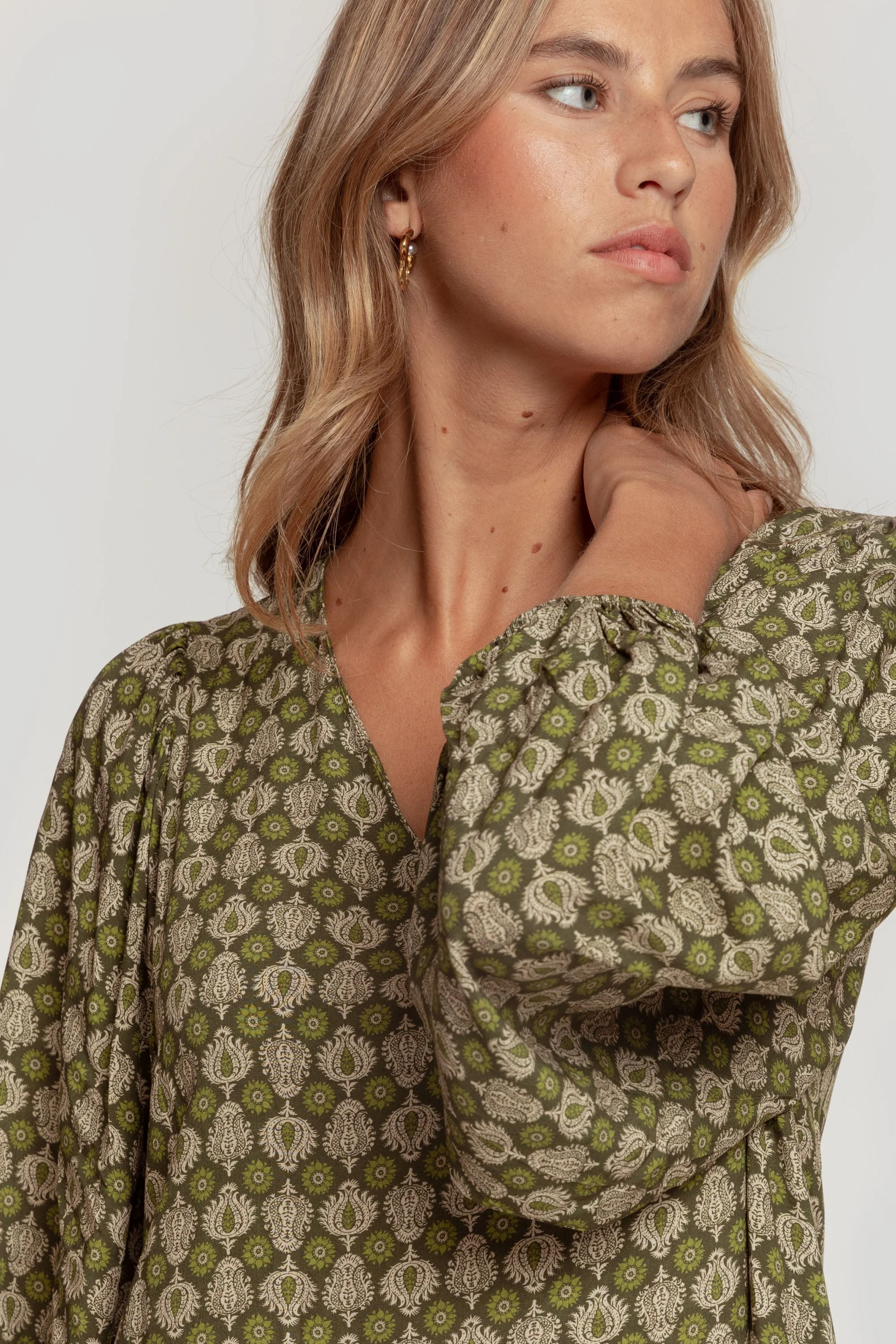 VESTIDO MASSIMA GRAZIA ABERTURAS - Image 3